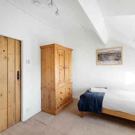 4 Bed In Oc-lr055 安布尔塞德