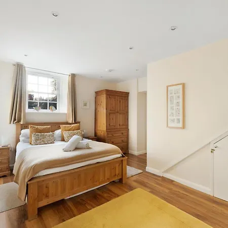 4 Bed In Oc-lr055 * 安布尔塞德