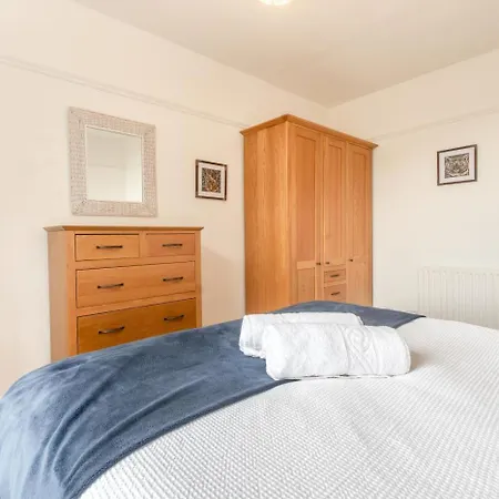 4 Bed In Oc-lr055 *