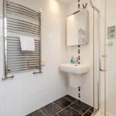 4 Bed In Oc-lr055 * 安布尔塞德