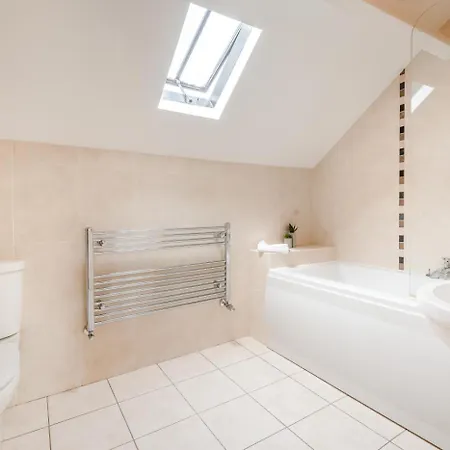 4 Bed In Oc-lr055 *